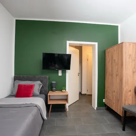 Apartament Serviceroom24 - Space In Wlan - Smart-tv - 24-7 Check-in Und Kueche