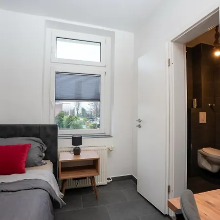 Serviceroom24 - Space In Wlan - Smart-tv - 24-7 Check-in Und Kueche Oer-Erkenschwick